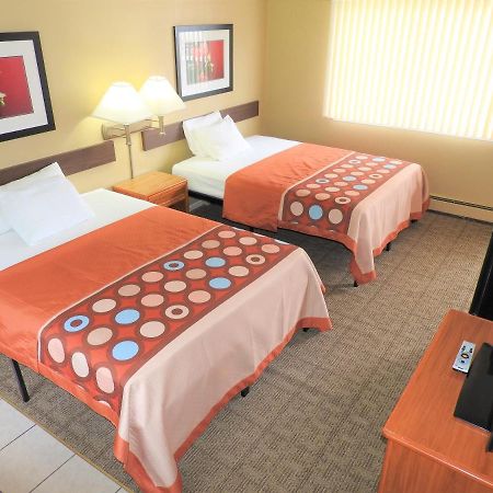 Country Meadow Inn South Lyon 외부 사진